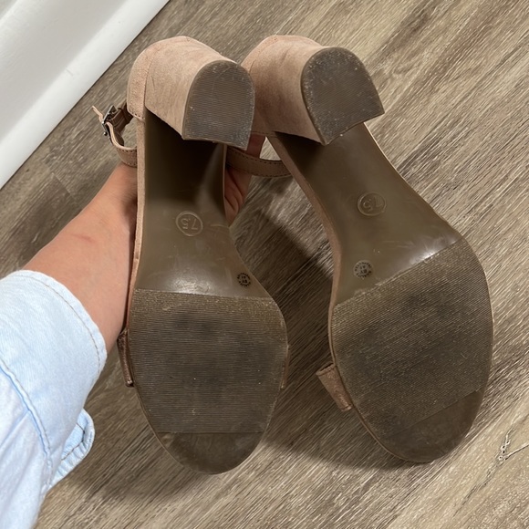 Mauve, Block heeled sandal - Picture 4 of 4